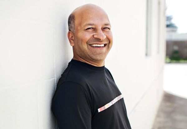 Pereira to headline inaugural Edmonton Alumni & Friends Dinner