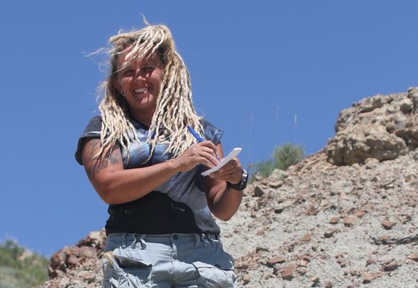 Wendy Sloboda - the dinosaur hunter