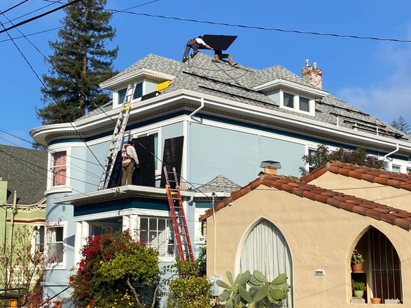 Here’s what it will take to unlock the potential of advanced energy communities