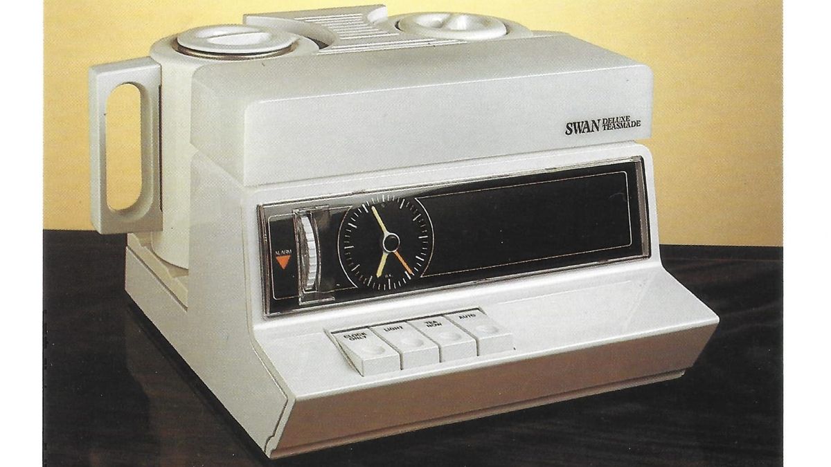 1985 10860/10870 Swan Deluxe & Radio Teasmade