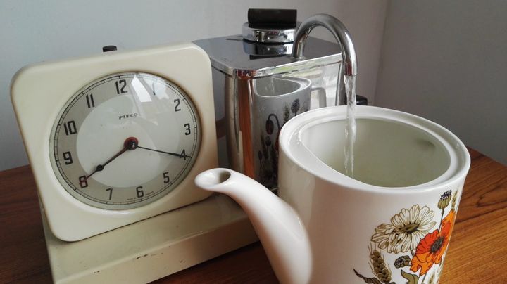 Why is water dribbling slowly from the teasmade to the teapot?