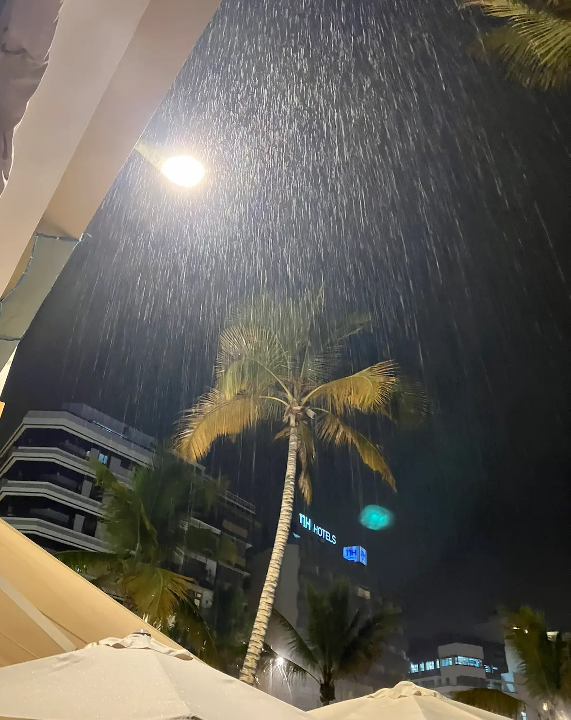 Canario rain is warmer and can be fun! 