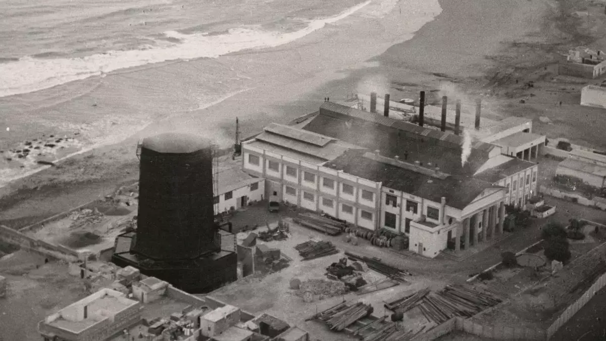 Photo credit: Archivo de Fotografía Histórica de la FEDAC (Fundación para el Etnografías y el Desarrollo de la Artesanía Canaria) / the Cabildo de Gran Canaria photo archives