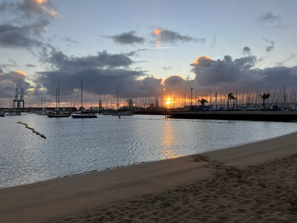 Sunrise from Playa de Las Alcaravaneras, Las Palmas de Gran Canaria