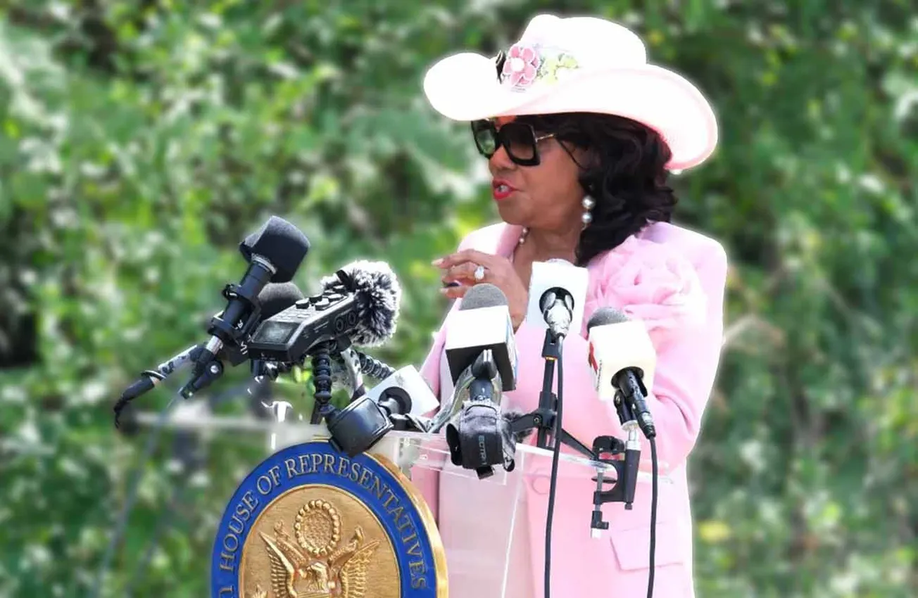 Florida Dem in Cowboy Hat Demands Violent ‘Uprising’ to Free Illegals, Targets Republicans