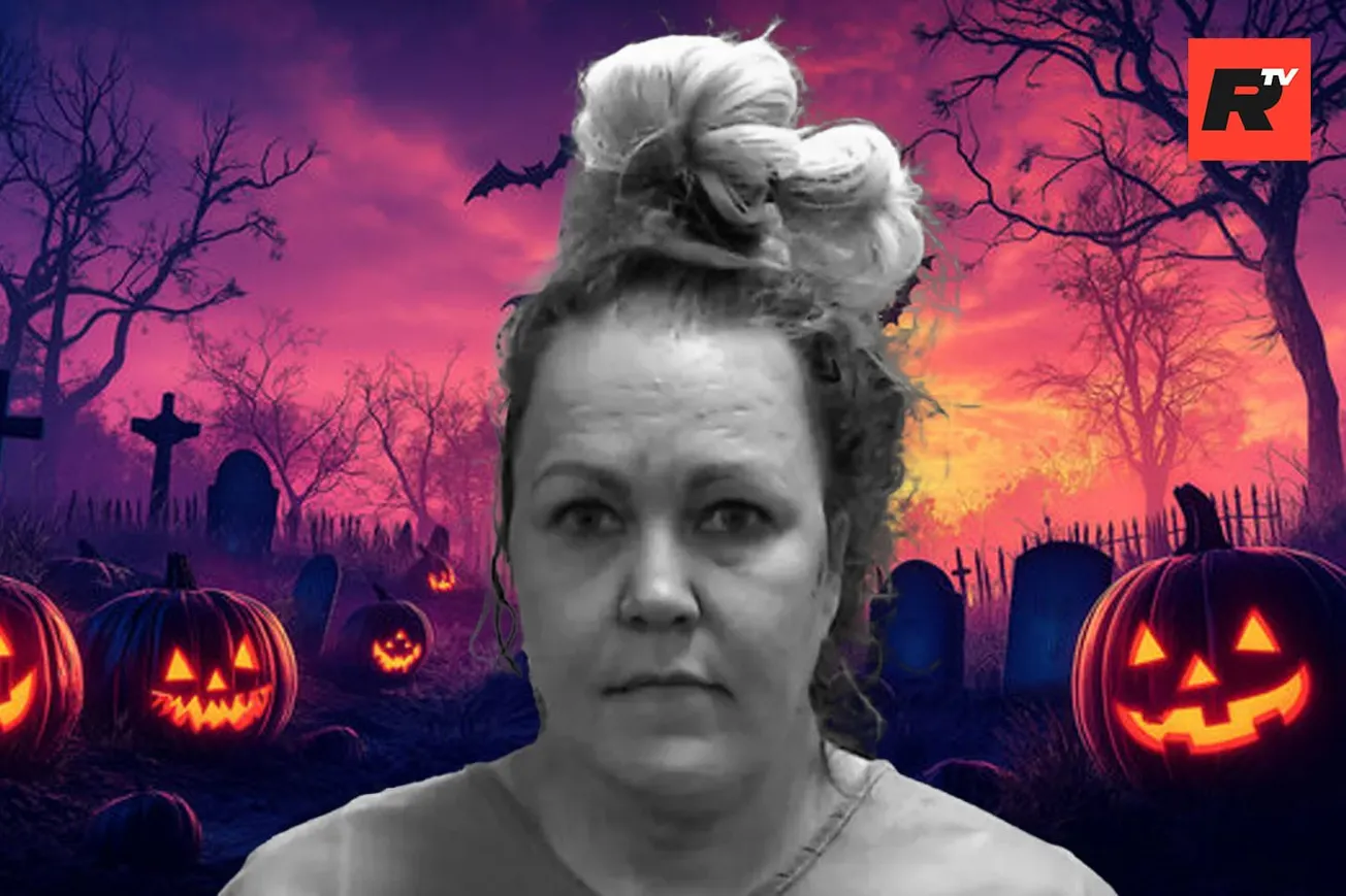 Former Fox Anchor Covered in Blood After Allegedly Stabbing Her Mother to Death on Halloween