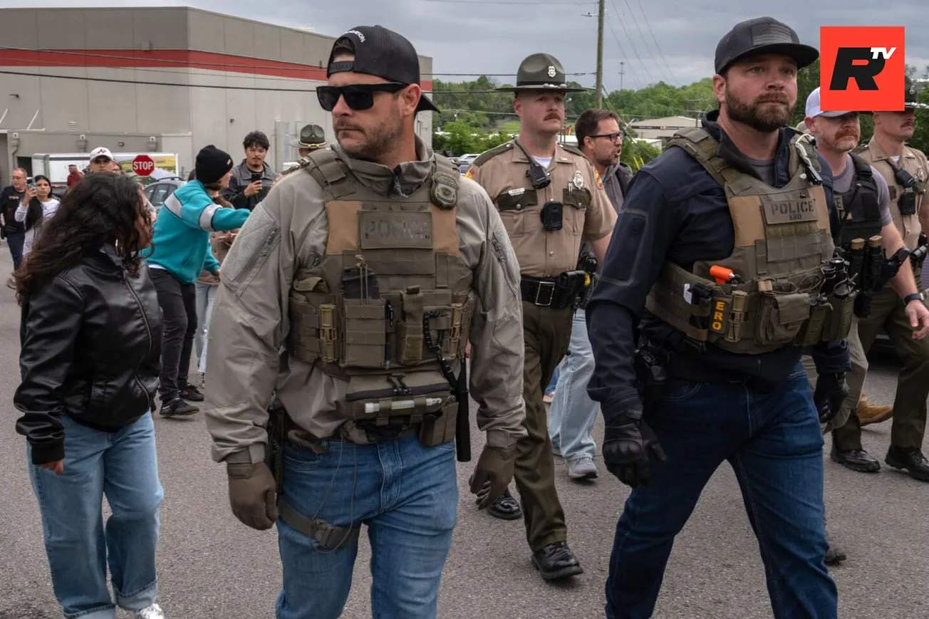 FBI Foils Far-Left New Year's Eve Bomb Plot Targeting LA Businesses and ICE Agents