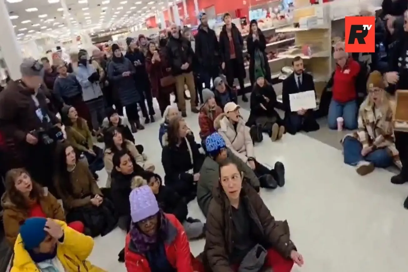 TARGET TAKEN OVER: White Women Stage Sit-In at Minnesota Target to Block ICE Agents from Bathrooms