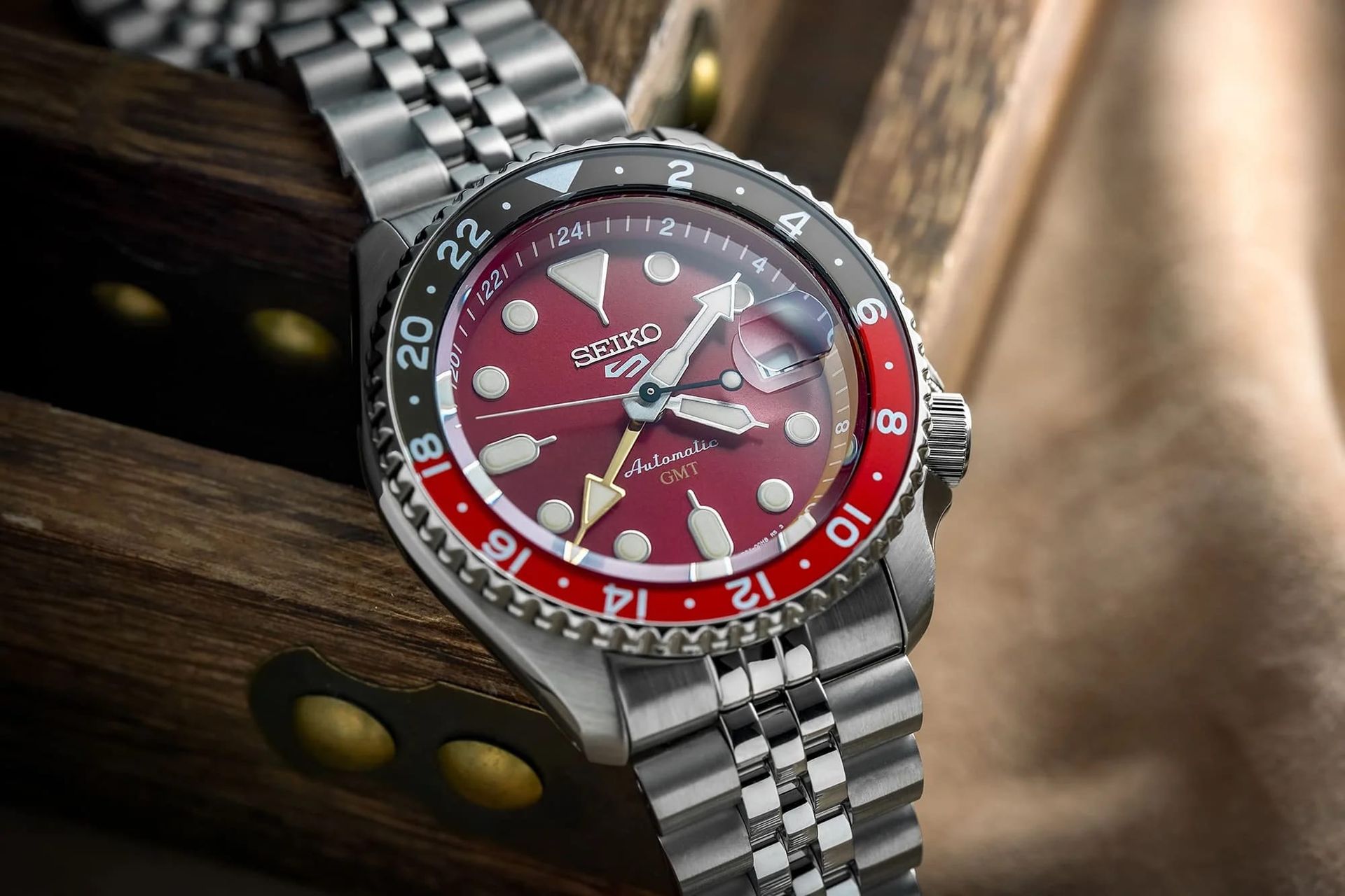 Seiko Gives American Buyers the Best-Looking SKX GMT So Far
