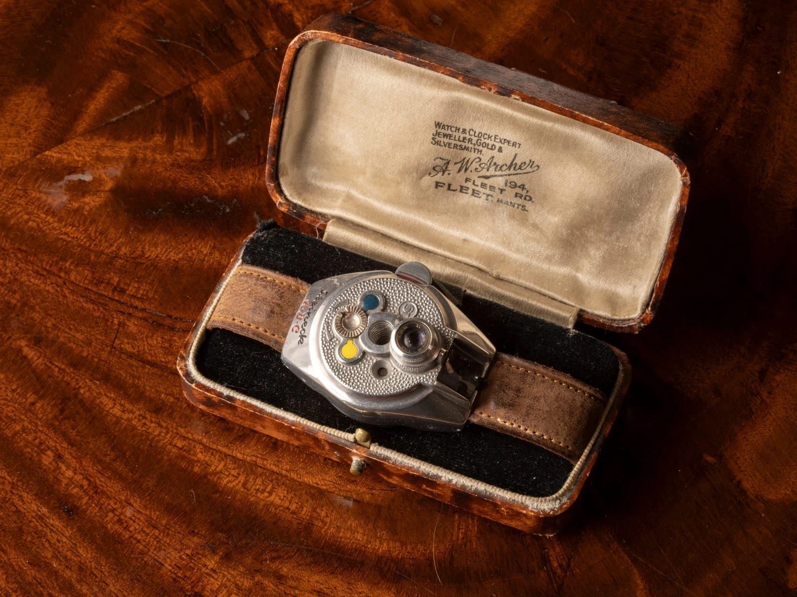 Odd One Out: The 1949 Watch That Only Takes Pictures