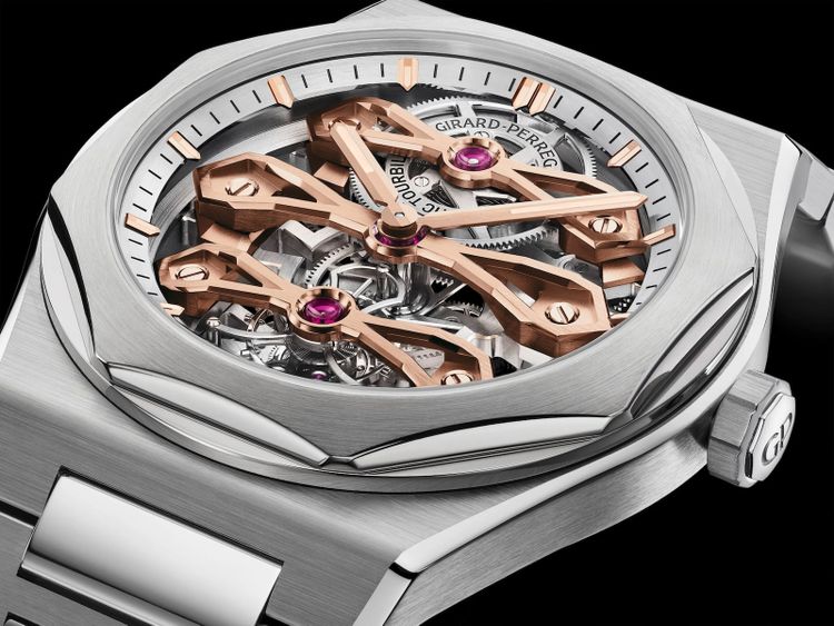 Girard-Perregaux Brings Back the Laureato Fifty Three Gold Bridges for Good