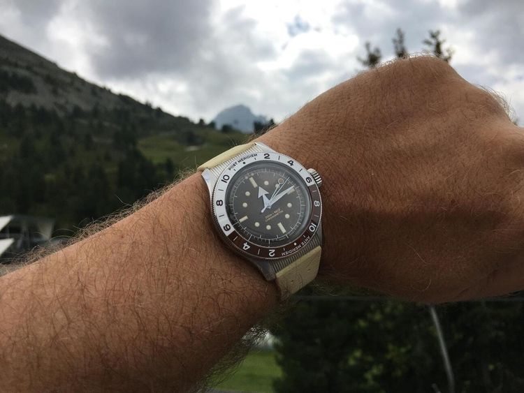 I Review A Watch: The Serica 8315 Travel Chronometer Is A Vintage Watch From A Parallel Reality
