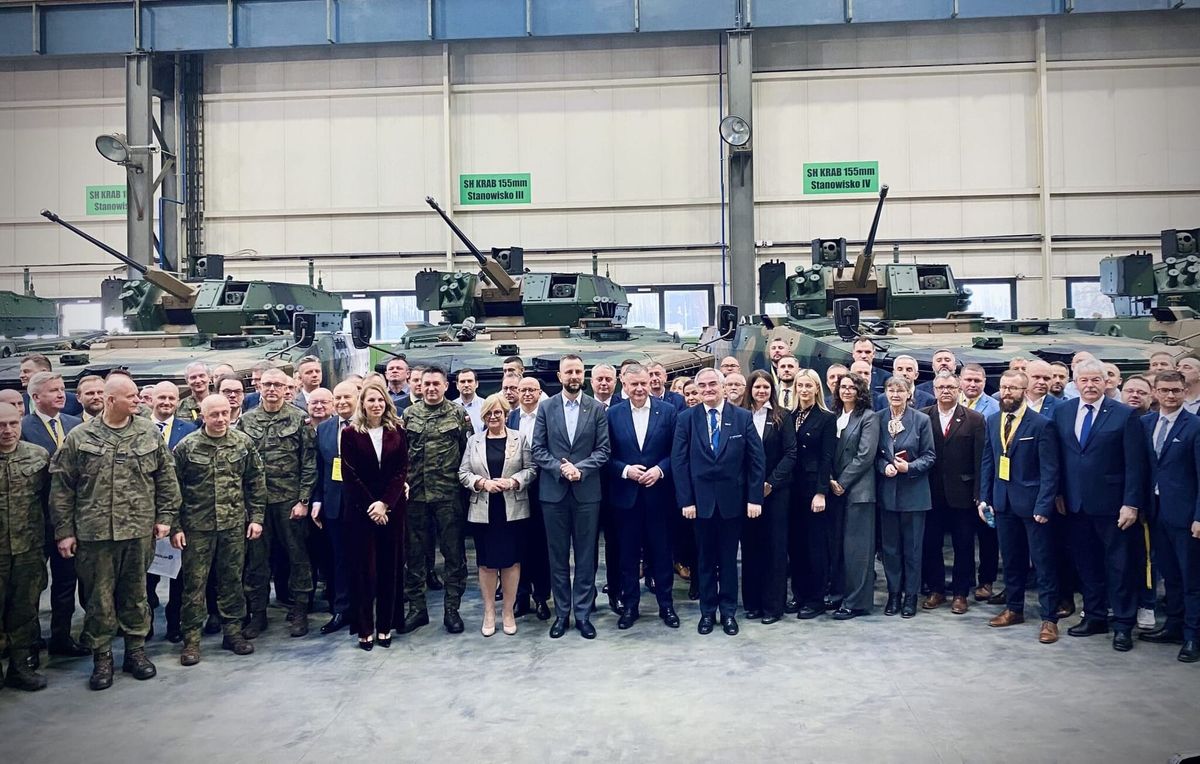 Poland Delivers First Batch of BORSUK Infantry Fighting Vehicles to Armed Forces