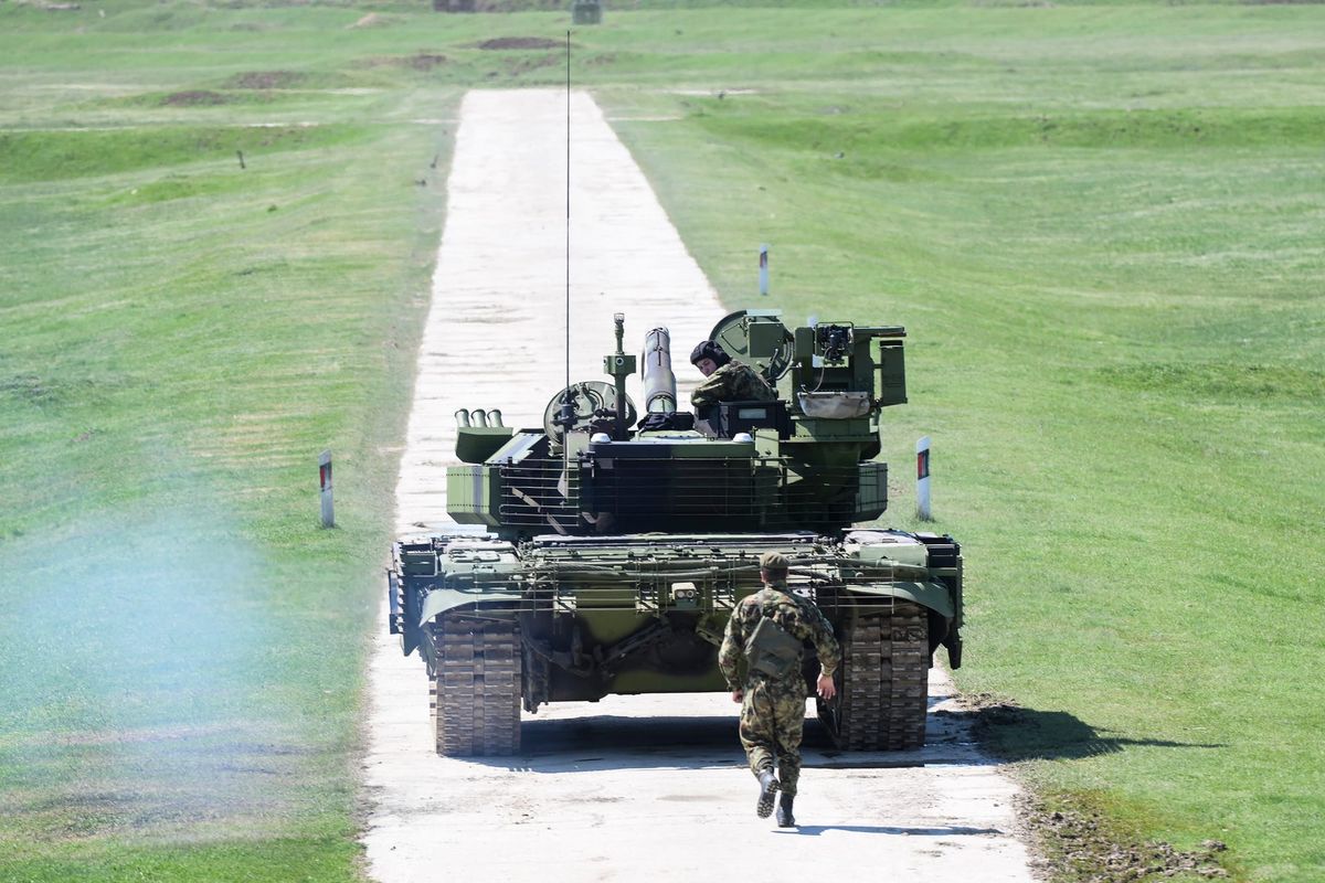 Serbian Army Conducts Training with Upgraded M-84 Main Battle Tanks