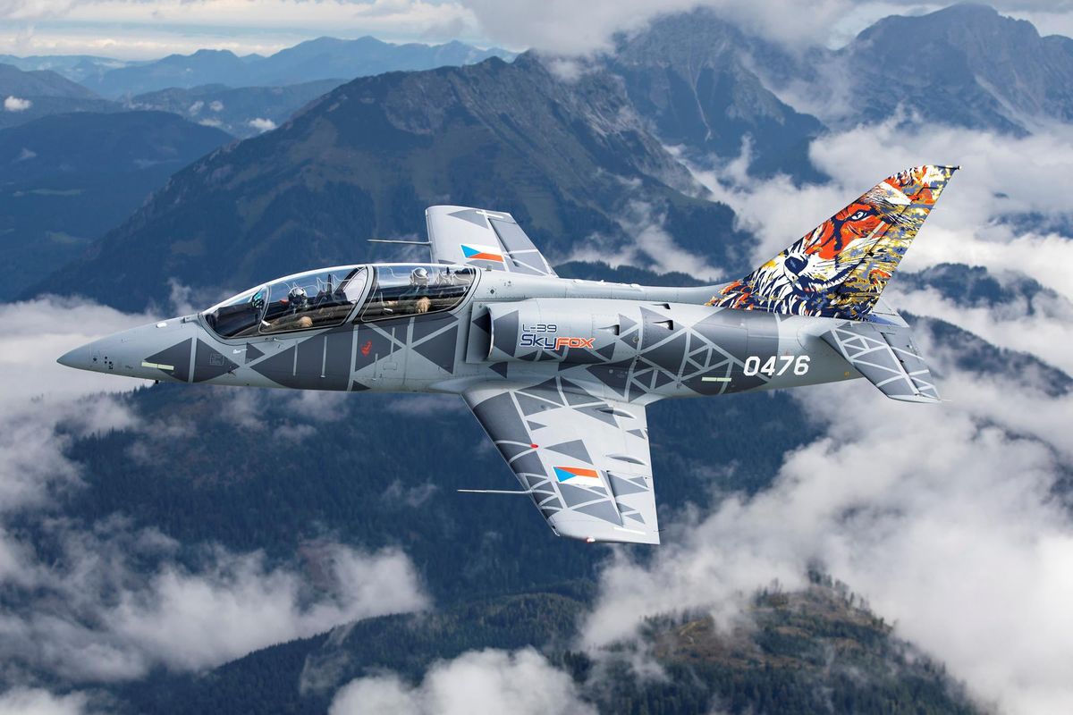 Slovakia Eyes L-39 Skyfox for F-16 Training, Drone Defense