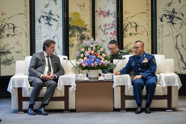 Serbian Defense Minister Gasic Visits Shaanxi Province During Official China Trip