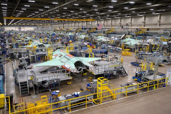 SIPRI: Global Arms Imports Rise 10% as U.S. Expands Dominance in Exports