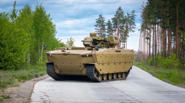 PGZ Presents Export Variant of Borsuk IFV With Slovak Turra 30 Turret at IDEB 2026