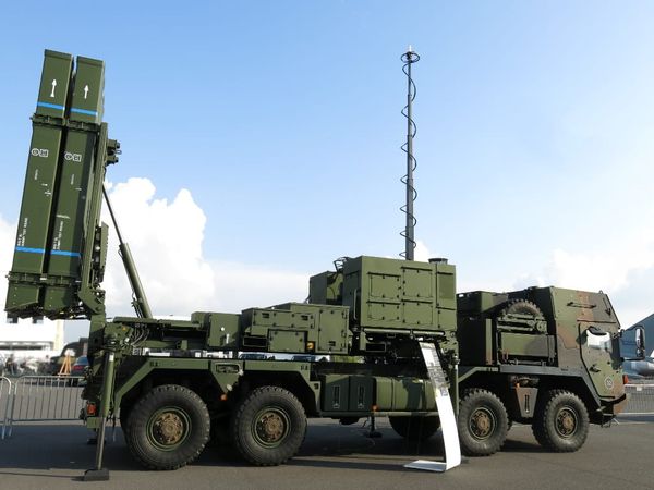 Estonia receives first IRIS-T SLM medium range air defense system