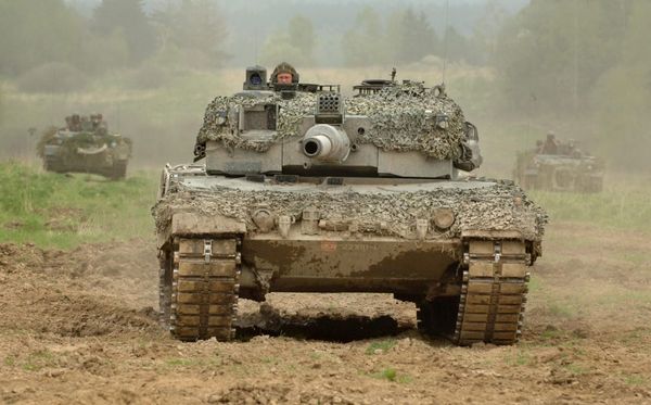 Austria Returns Modernized Leopard 2 and Ulan Vehicles