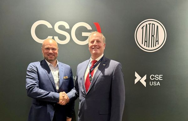 Representatives of Bavovna and CSG shake hands at AUSA 2026 following an agreement on autonomous defense and navigation technologies.