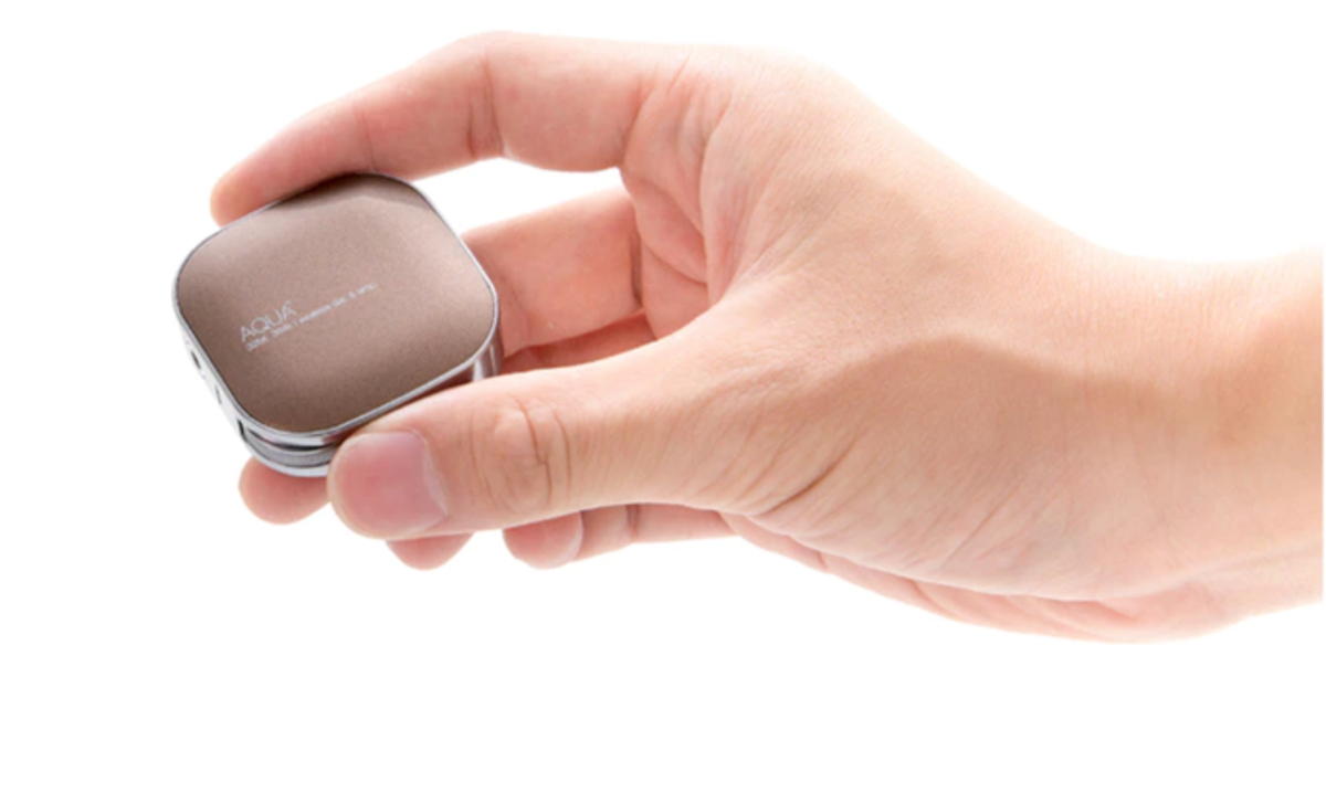 AQUA+ Headphone Amplifier