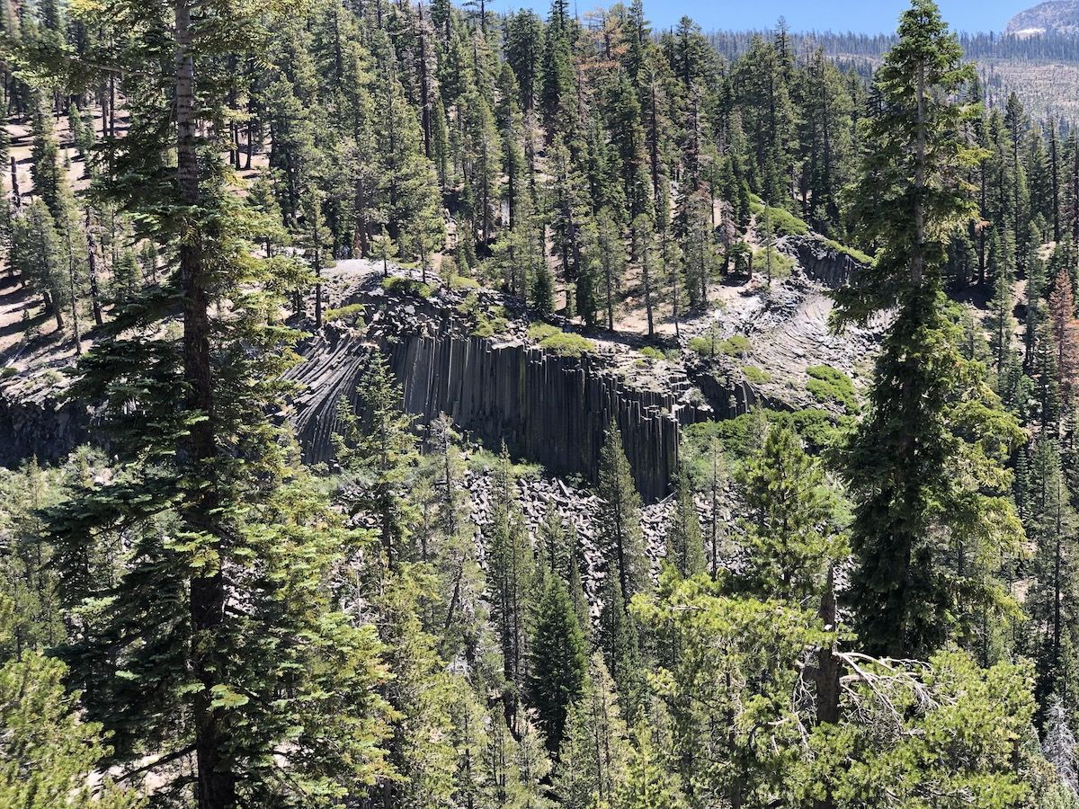 Devil's postpile in the distance.