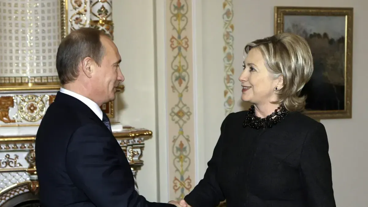 STRATEGIC TRAJECTORIES | Will Russia Leak the Contents of Clinton’s Private Server?