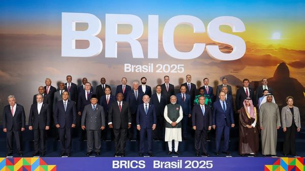 EN CLAIR | How Much Does BRICS Really Impact the World?