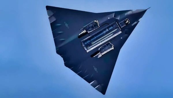 New Chengdu Aircraft Challenges Distant Targets