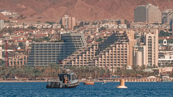 Dividing the Red Sea Amongst Many