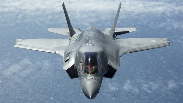 Logistics Strategy: Logistics on the New Battlefields of Global Politics and Conflict