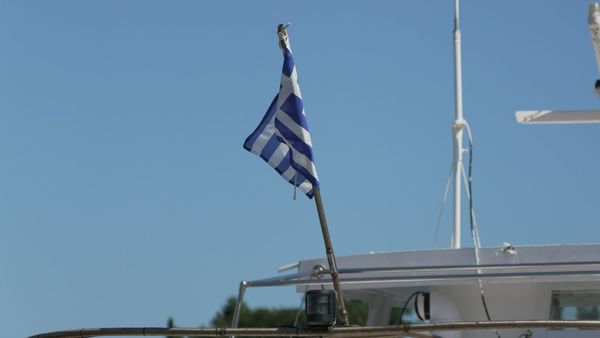 EN CLAIR | Greek Tragedy, World Tragedy
