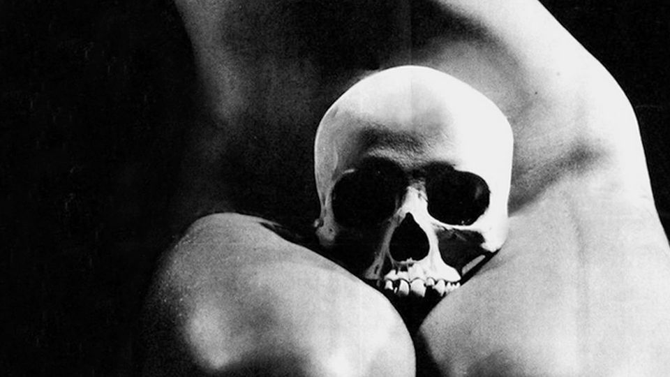 Arthur Jafa installs a picture unit at 52 Walker