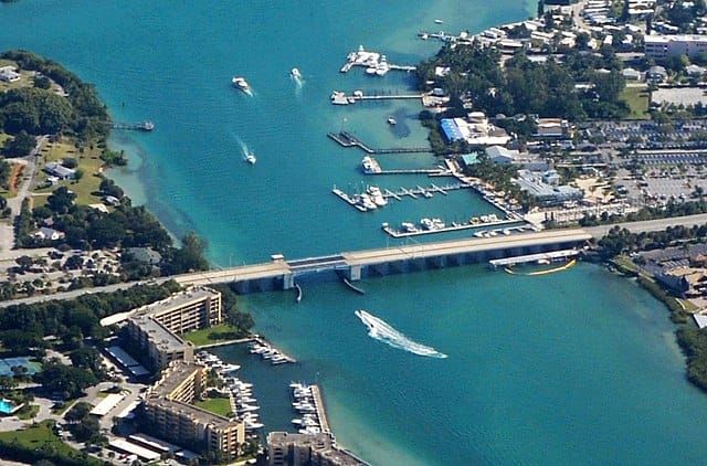 Dock and Dine: 6 Restaurants to Visit Via Boat in Jupiter, Florida