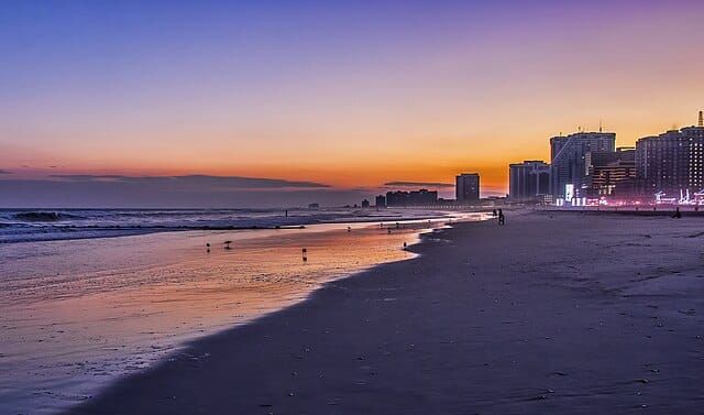 Dock and Dine: Restaurants to Visit Via Boat in Atlantic City, New Jersey