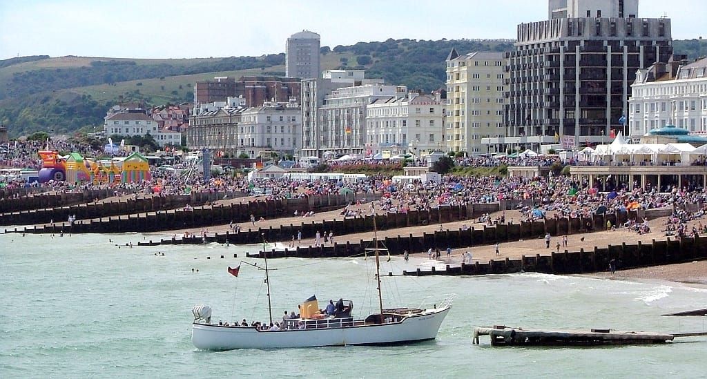 City Guides: Things to do While Boating in Eastbourne, England