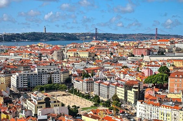City Guides: Things to do While Boating in Lisbon, Portugal
