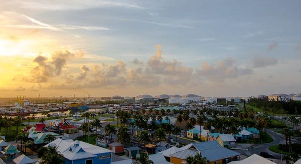 Diving Directory: Snorkel and Dive Sites Around Grand Bahama Island