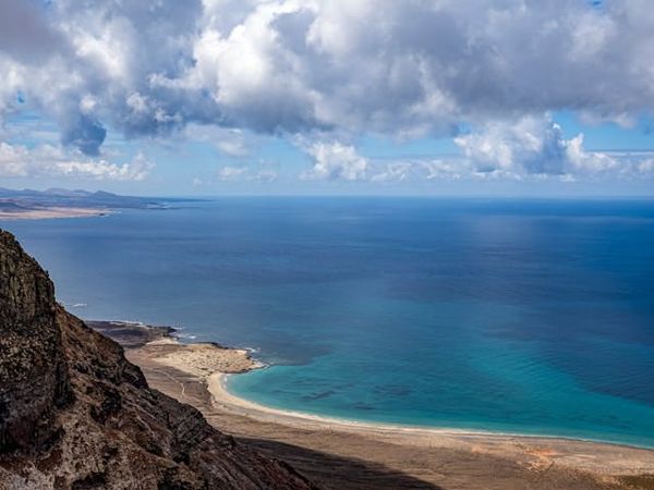 City Guides: Things to do While Boating in the Canary Islands