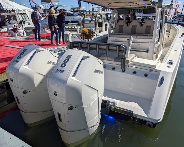 Marine Engines: Get the Lowdown on 4-Stroke vs 2-Stroke Engines