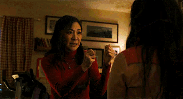 focus Fight (impossible fight between Evelyn and Joy)