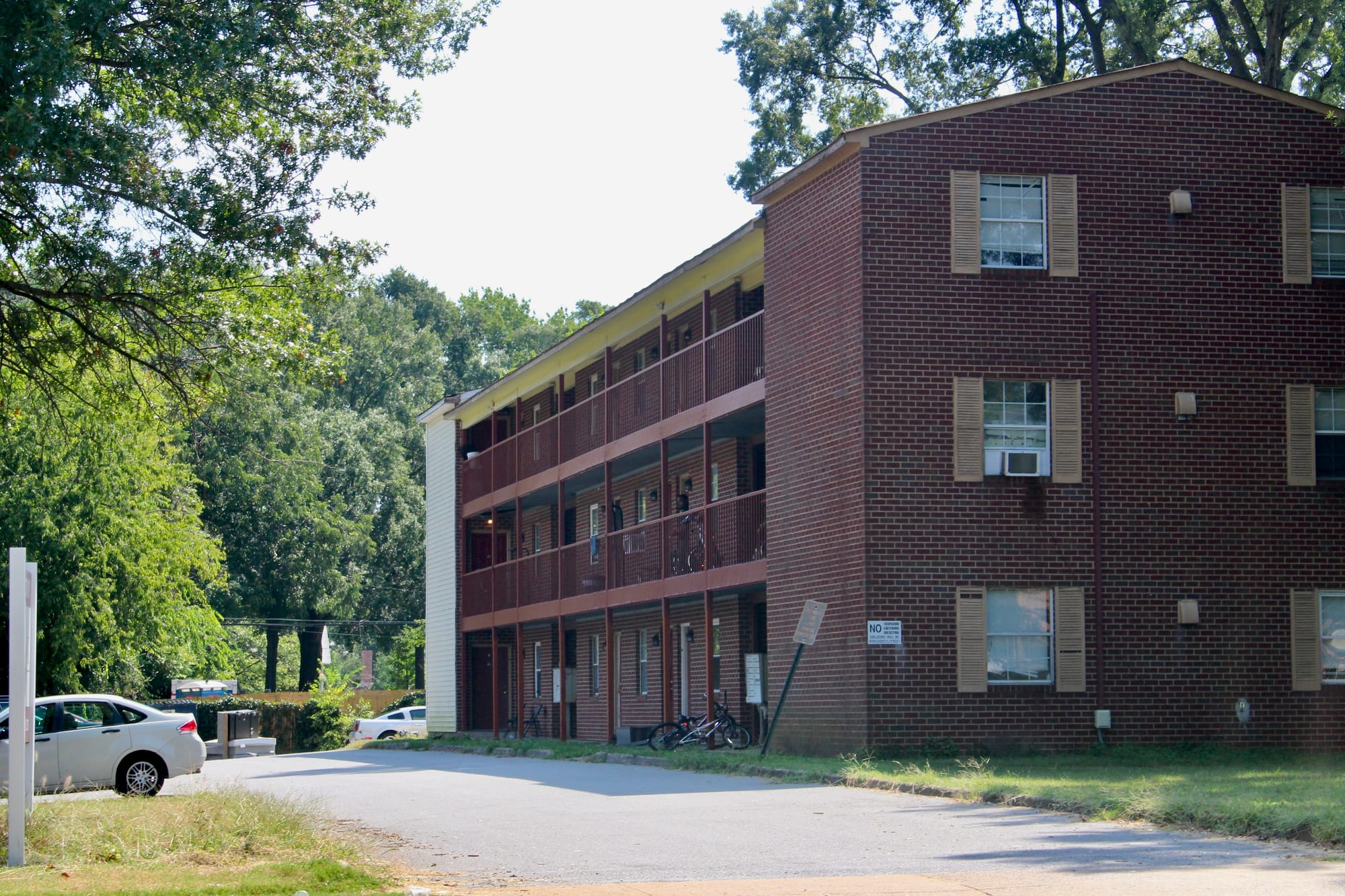 On Chamberlayne Ave., rezoning and rapid transit raise worries about displacement