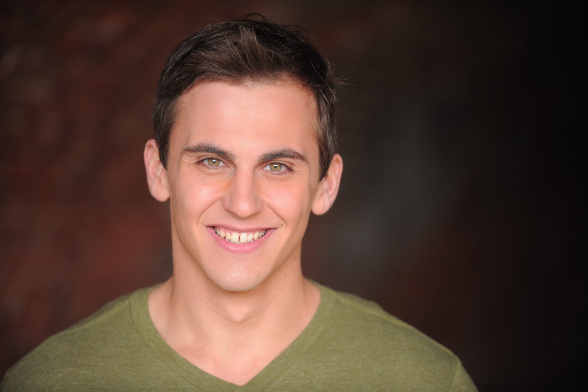 Local actor mortally wounded after attempting to aid stranger in domestic dispute