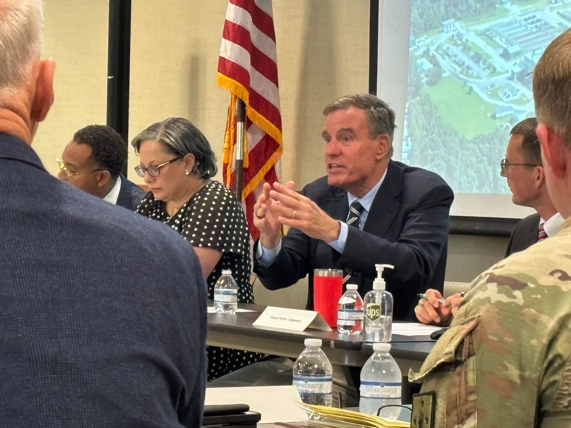 Warner asks Richmond-area officials to seek regional solutions to infrastructure issues