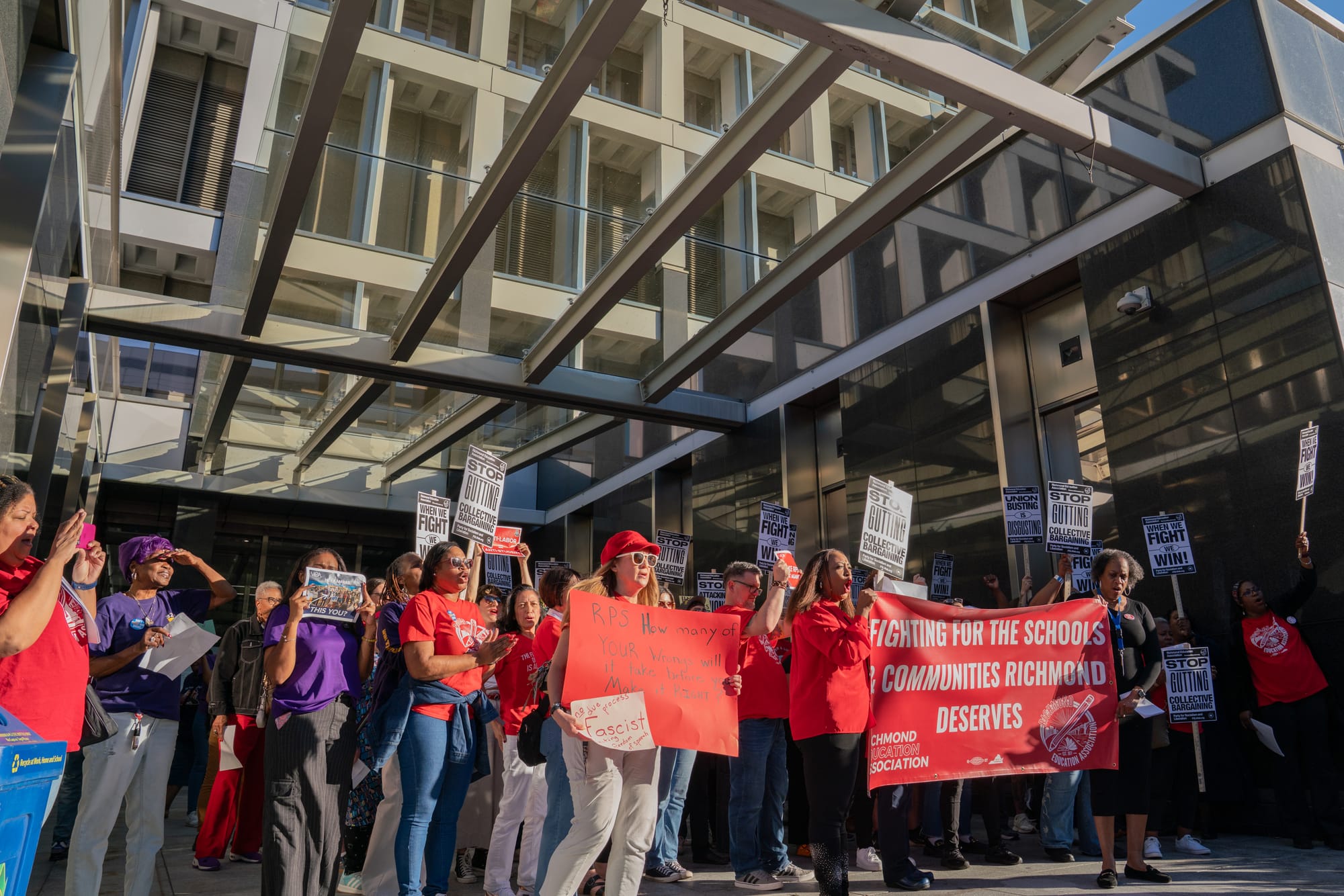 Richmond School Board defers action on collective bargaining changes for another month