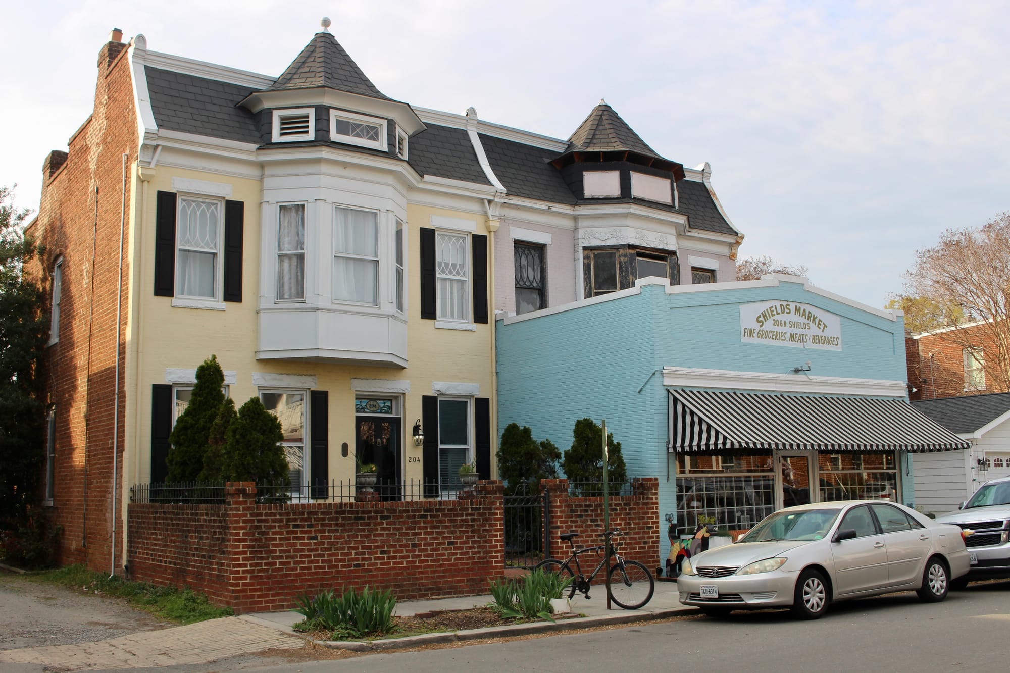 In code refresh, proposal to allow small businesses in neighborhoods draws mixed reviews