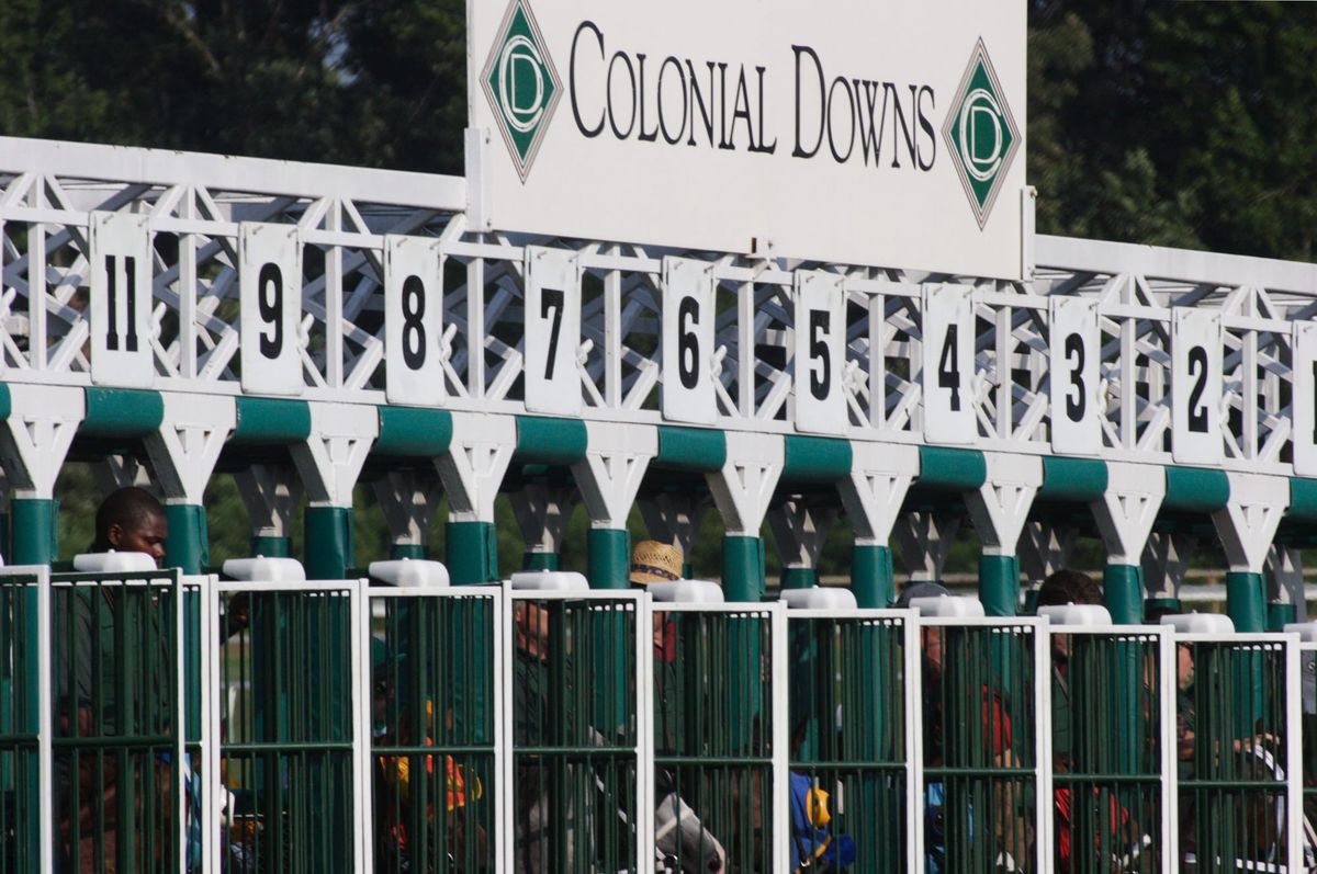 Colonial Downs jockey airlifted to Richmond hospital after being thrown from horse