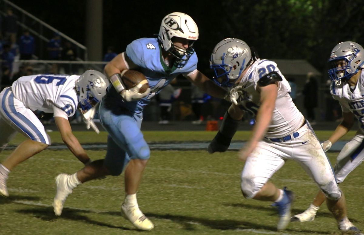 High school football: Midlothian delivers statement in Week 5 victory over Huguenot