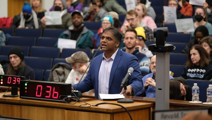 Richmond budget raises mayor’s salary from $131K to $175K